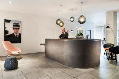 Staff, Lobby or reception