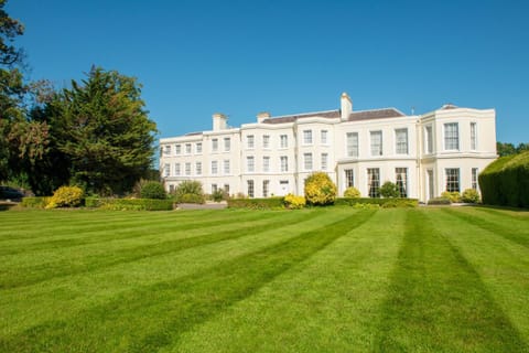 Property building, Day, Garden, Garden