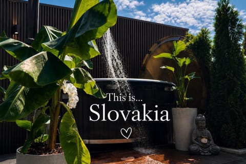 Patio, Day, Garden, Spa and wellness centre/facilities, Text overlay, Garden view