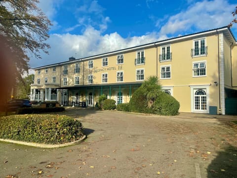 The Regency Hotel Hotel in Shirley