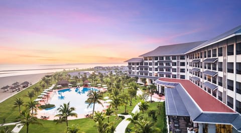 Natural landscape, View (from property/room), Pool view, Sea view, sunbed