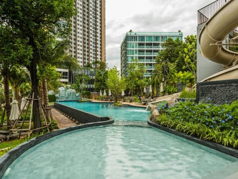 Activities, Garden, Swimming pool, Swimming pool, Entertainment