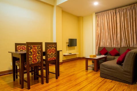 Living room, Dining area