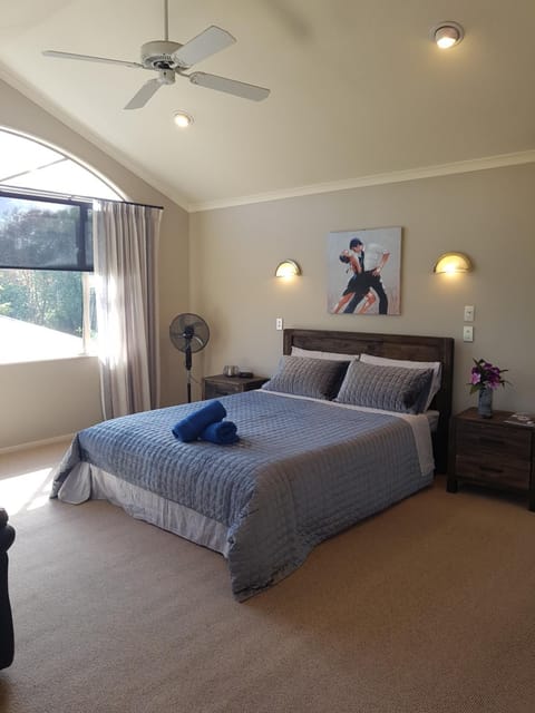 Makepeace Place Homestay Vacation rental in Hamilton