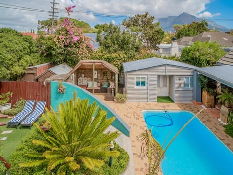 Property building, Garden view, sunbed