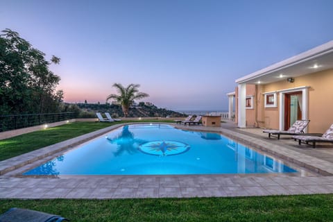 Night, Swimming pool