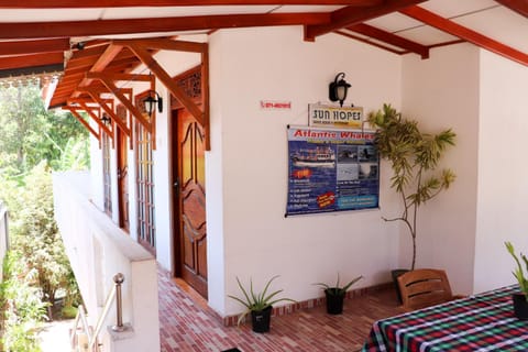 Property building, Facade/entrance, Lobby or reception