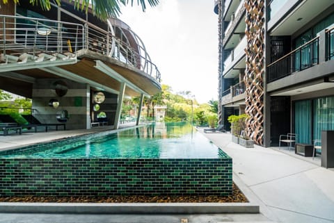 Property building, Floor plan, Swimming pool