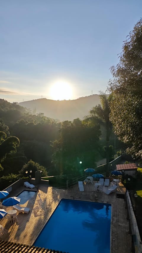 Mountain view, Pool view, Sunrise