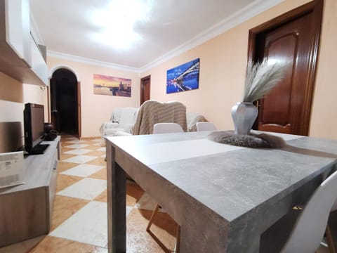 TV and multimedia, Living room, Dining area