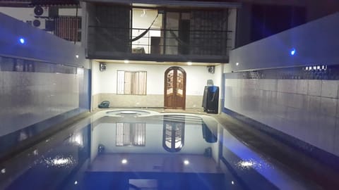 Night, Balcony/Terrace, Area and facilities, Swimming pool