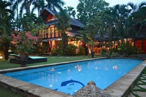 Garden, Swimming pool, Swimming pool