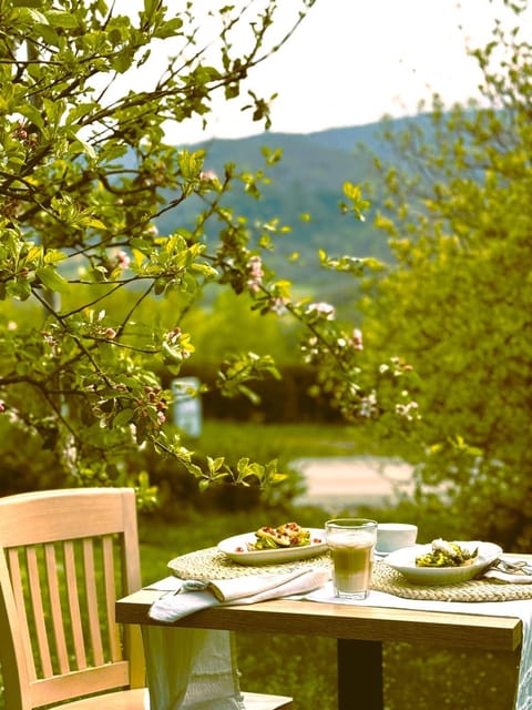 Garden, Breakfast, Continental breakfast, Continental breakfast