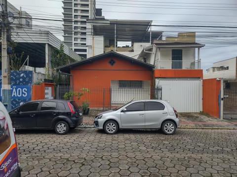 Property building, Location