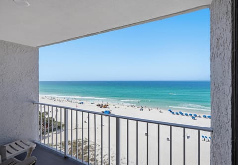View (from property/room), Sea view, sunbed