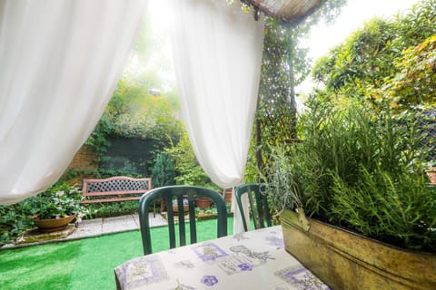 Garden Sweet House Desenzano Apartment in Desenzano del Garda