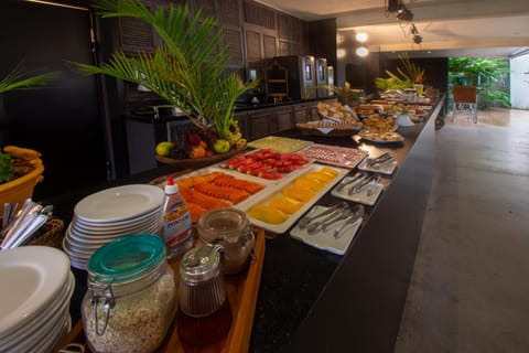 Food and drinks, Buffet breakfast