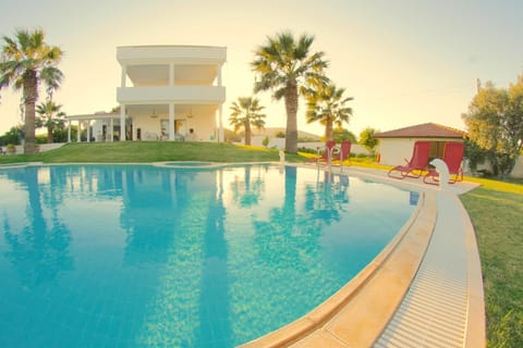 Garden, Swimming pool