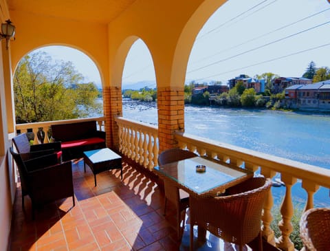 Balcony/Terrace, River view