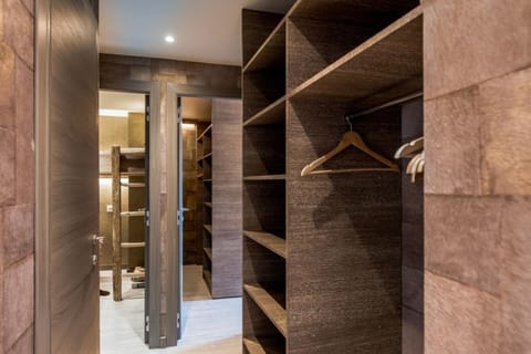 304 Luxury Apartment for 14 Balconies Parking Wifi Apartment in Tignes