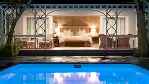 Balcony/Terrace, Decorative detail, Seating area, Bedroom, Swimming pool, Swimming pool