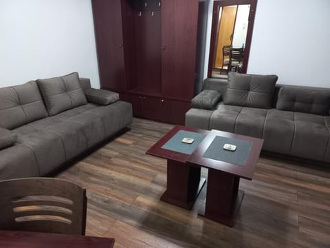 KOPAONIK-GONDOLA 100m Apartment in Serbia