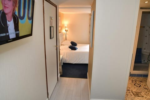 Le Renaissance Hotel in Aurillac