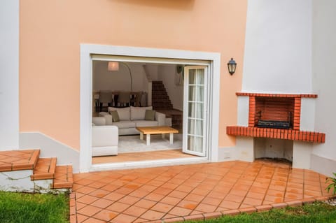 BBQ facilities, Balcony/Terrace