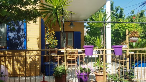 Day, Summer, Balcony/Terrace, Seating area, On site