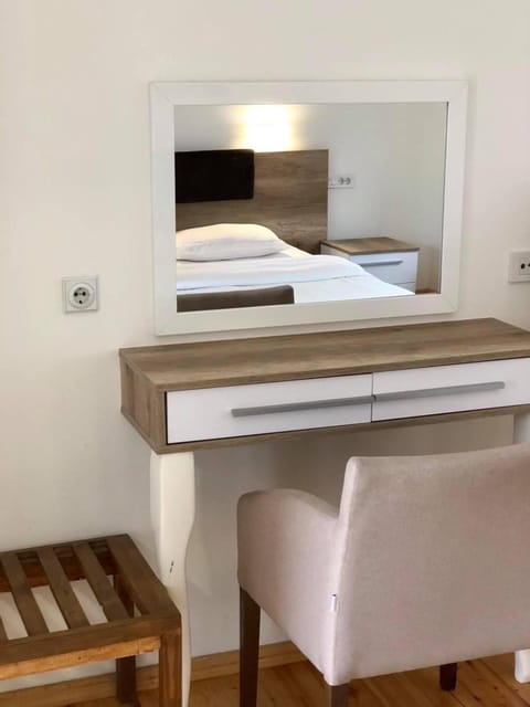 Konak Nestor Bungalows Bed and Breakfast in Skopje