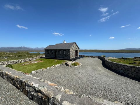 Property building, Natural landscape, Mountain view, Sea view