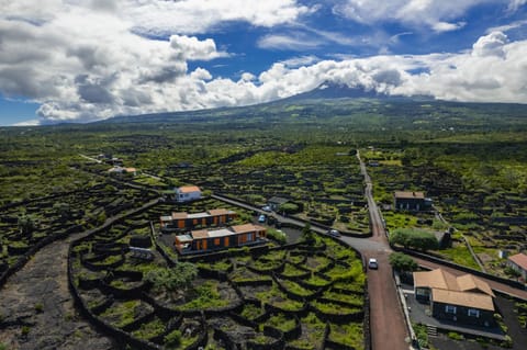 Nearby landmark, Day, Natural landscape, Bird's eye view, Mountain view, Street view, Location