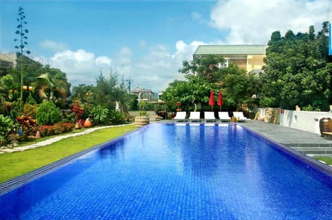 Property building, Swimming pool