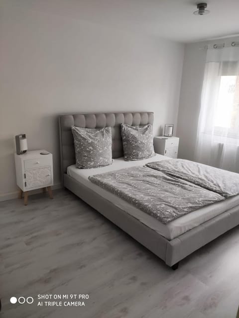 Bed, Bedroom, Inner courtyard view