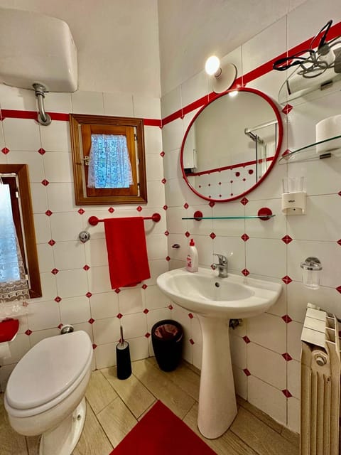 Medici Suite - Appartamento Vintage 200m dal Duomo Vacation rental in Florence