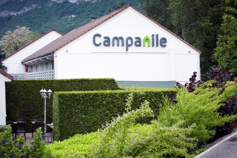 Facade/entrance, Logo/Certificate/Sign