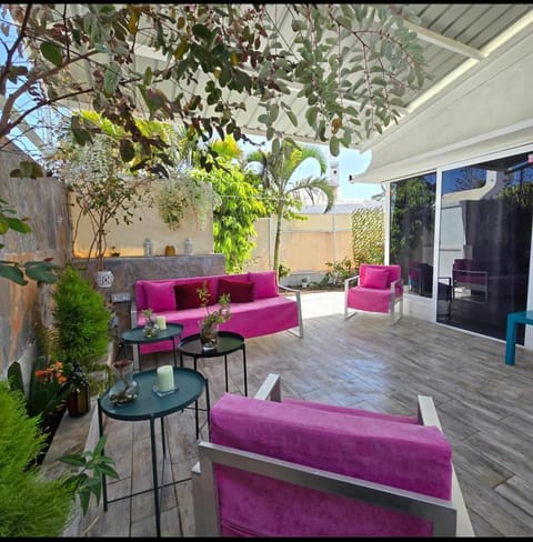 Garden, Balcony/Terrace, Seating area, Garden view