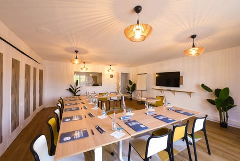 Meeting/conference room