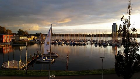 Natural landscape, Lake view, River view, Sunset