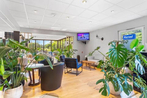 Facade/entrance, Living room