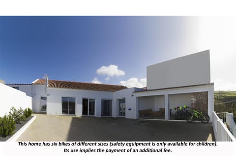 Property building, Cycling, Cycling, Sea view