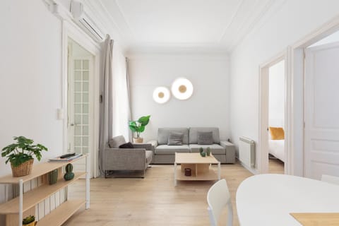 Living room, Photo of the whole room