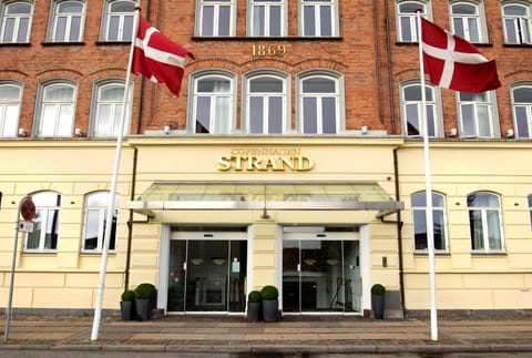 Property building, Facade/entrance