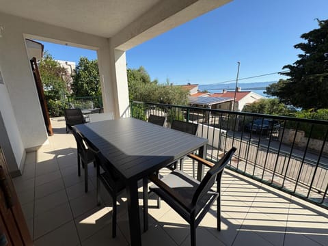 Day, Natural landscape, View (from property/room), Balcony/Terrace, Dining area