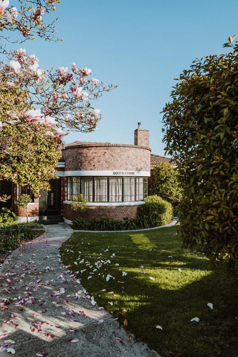 Property building, Garden, Garden view