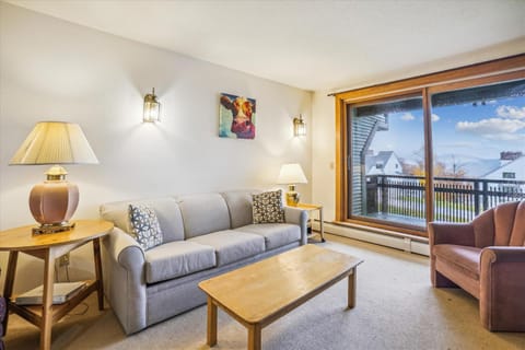 Balcony/Terrace, Living room