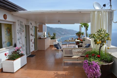 Balcony/Terrace, Seating area, Sea view