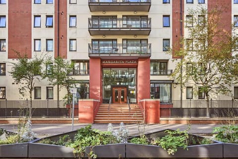 Central City Apartment - Free Parking Apartment in Belfast