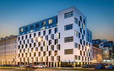 Property building, Facade/entrance