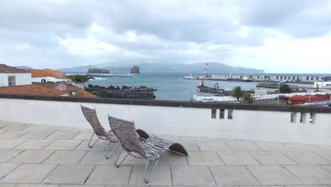 Off site, Balcony/Terrace